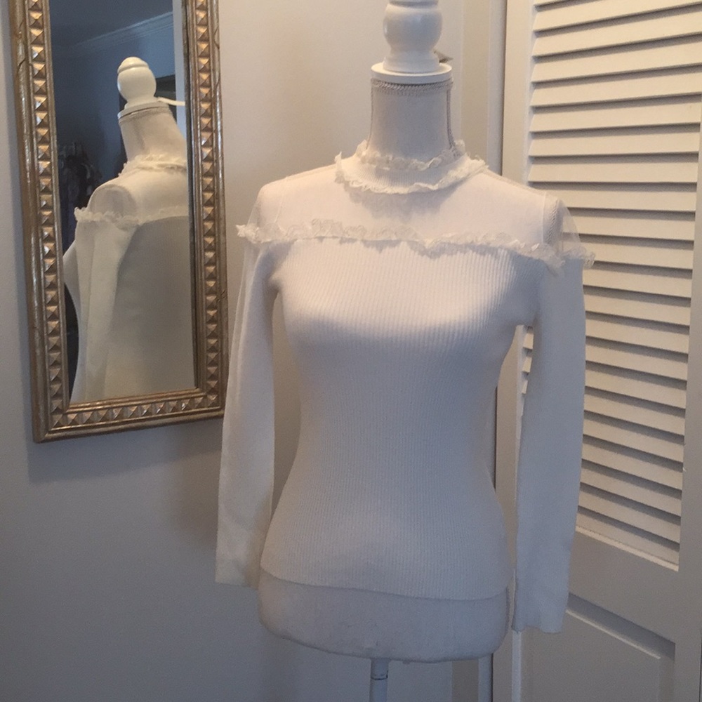 Romantic Zoe sweater